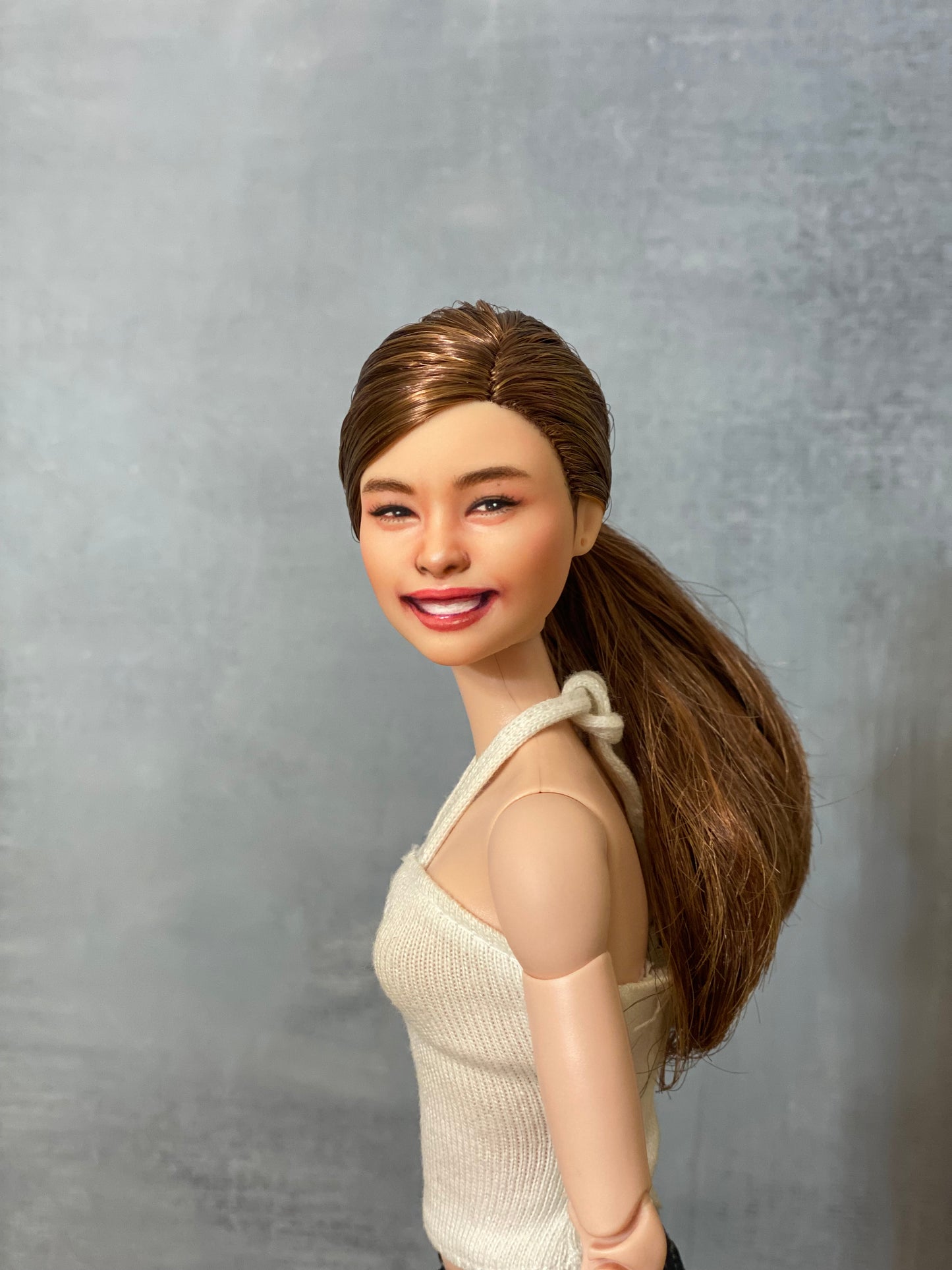 Cara de muñeca OOAK de 12" (30 cm) repintada con cuerpo de muñeca articulado