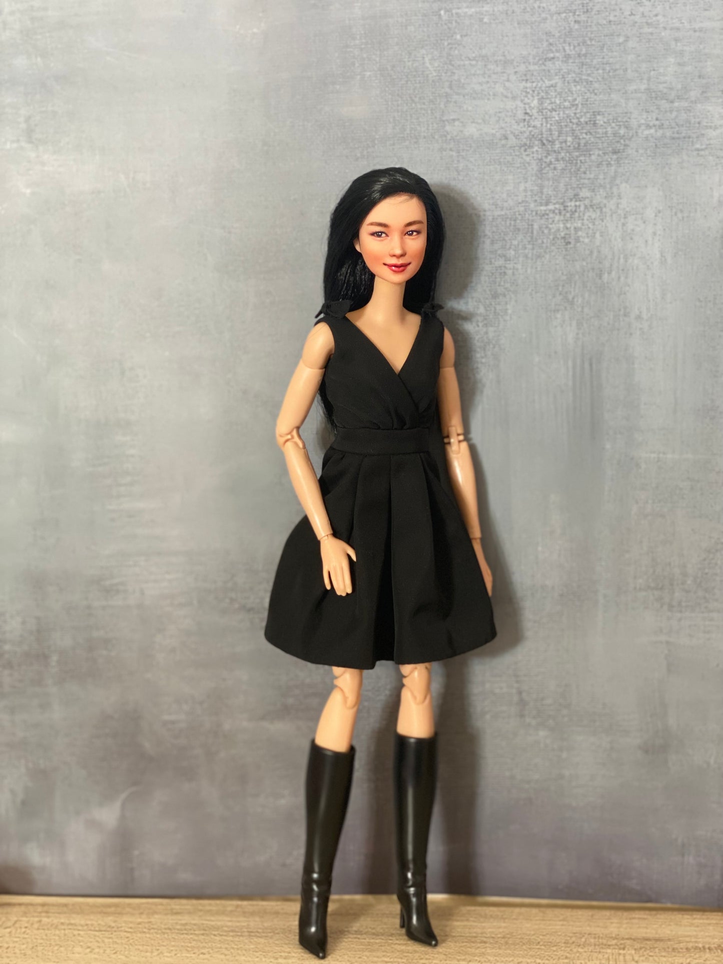 Cara de muñeca OOAK de 12" (30 cm) repintada con cuerpo de muñeca articulado
