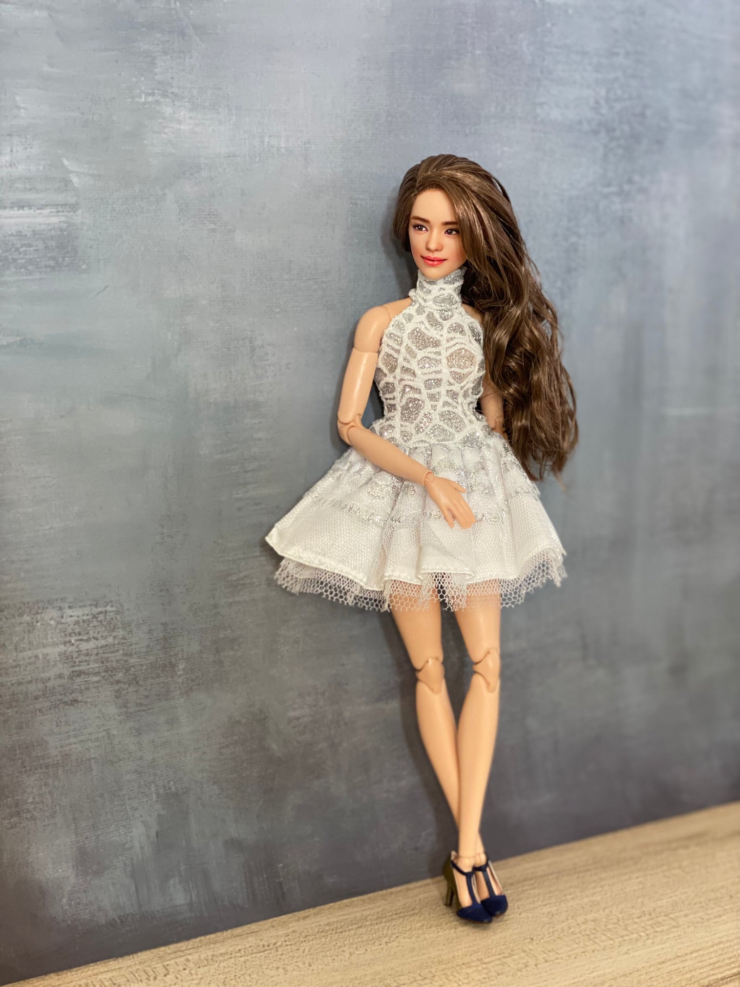 Cara de muñeca OOAK de 12" (30 cm) repintada con cuerpo de muñeca articulado