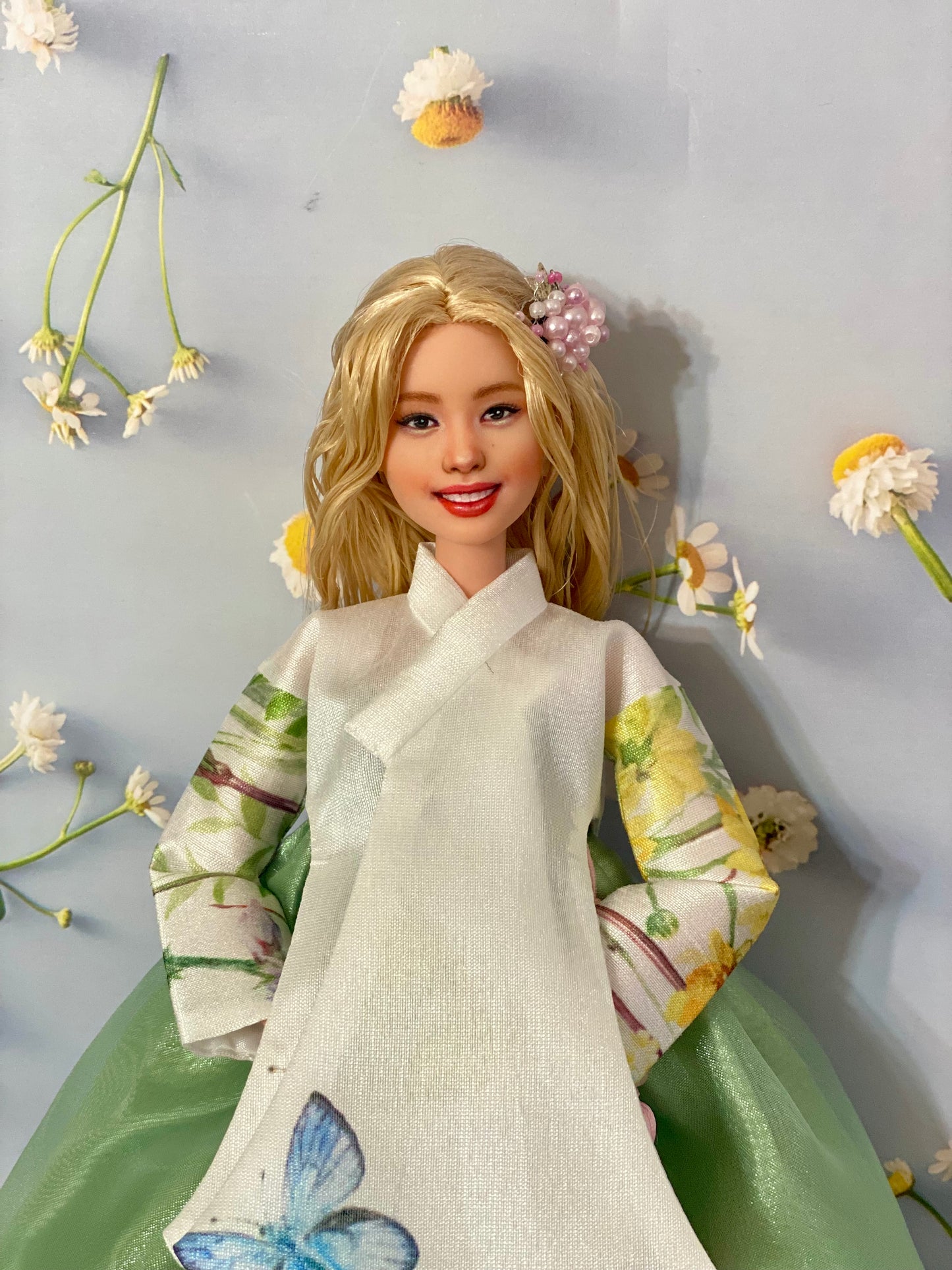 Cara de muñeca OOAK de 12" (30 cm) repintada con cuerpo de muñeca articulado