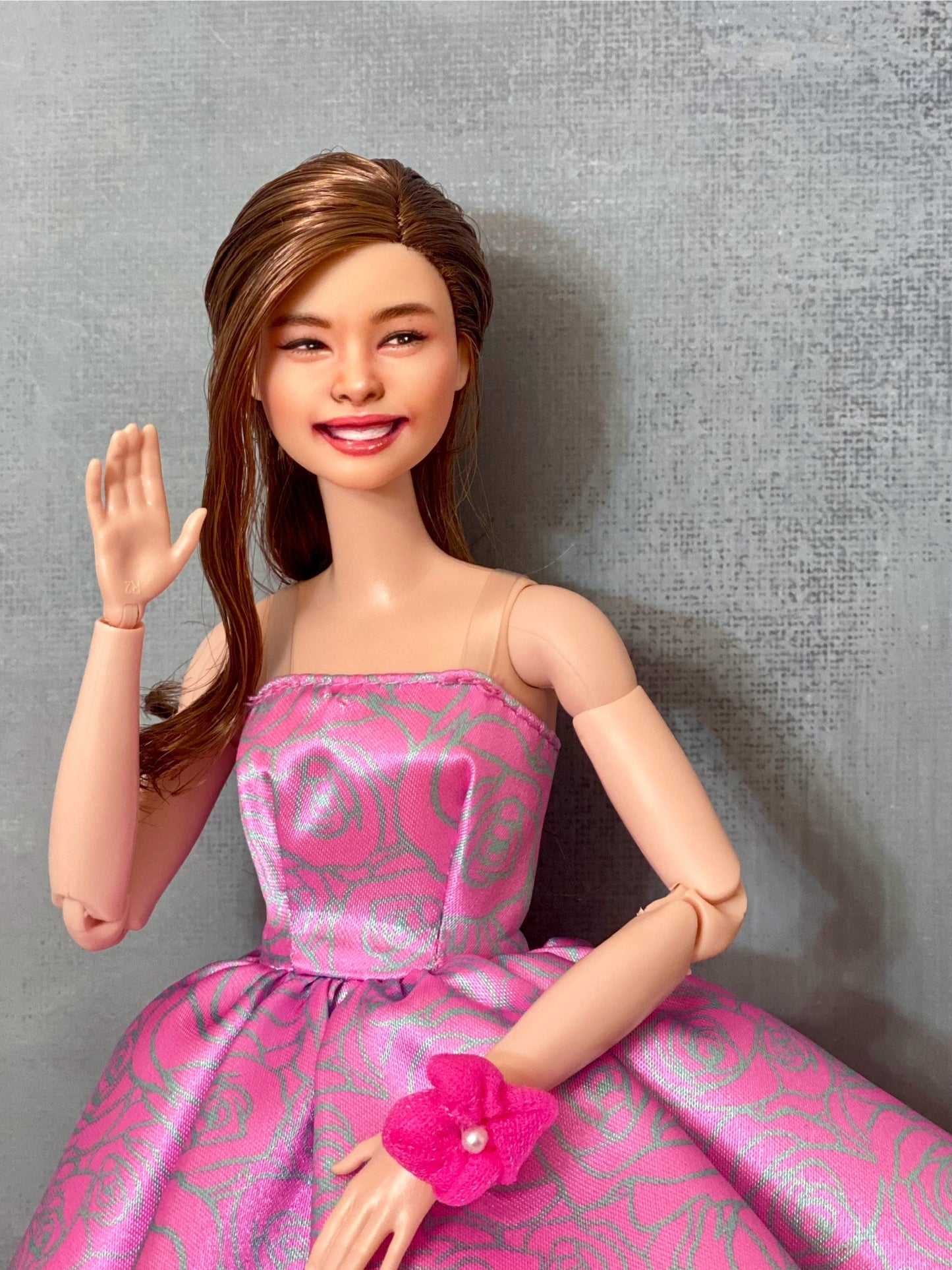 Cara de muñeca OOAK de 12" (30 cm) repintada con cuerpo de muñeca articulado